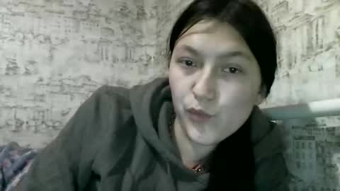 Snapshot of kiti_kitiss chatting on 01.15.25 kiti_kitiss online show from 01.15.25
