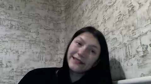 Snapshot of kiti_kitiss chatting on 01.15.25 kiti_kitiss online show from 01.15.25