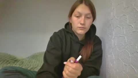 Snapshot of kiti_kitiss chatting on 10.20.25 kiti_kitiss online show from 10.20.25