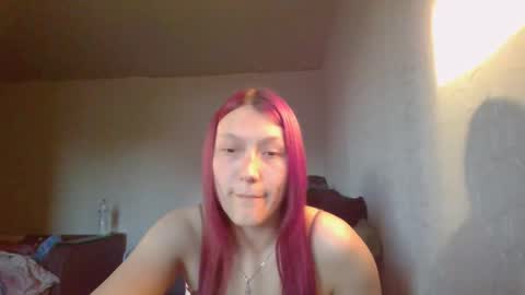 Snapshot of kiti_kitiss chatting on 05.03.26 kiti_kitiss online show from 05.03.26