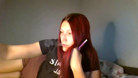 Snapshot of kiti_kitiss chatting on 06.21.26 kiti_kitiss online show from 06.21.26