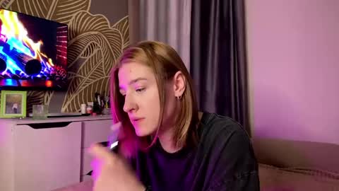 Tanesha online show from 04.19.26