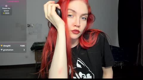 Snapshot of kitsunemoon chatting on 01.11.25 Kitsune online show from 01.11.25