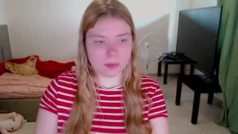 Jennyblonde and Emmabrunette online show from 05.11.26