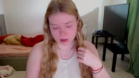Jennyblonde and Emmabrunette online show from 05.12.26