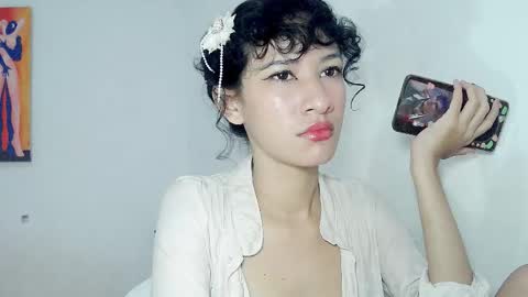 Snapshot of kitten_punches02 chatting on 11.22.25 kitten_punches02 online show from 11.22.25