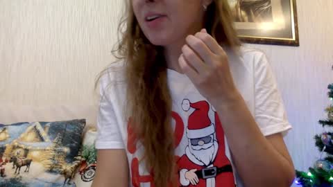 Snapshot of kittenger chatting on 12.25.24 Viki online show from 12.25.24