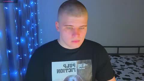 Snapshot of kittenmur chatting on 12.01.25 Vlad online show from 12.01.25