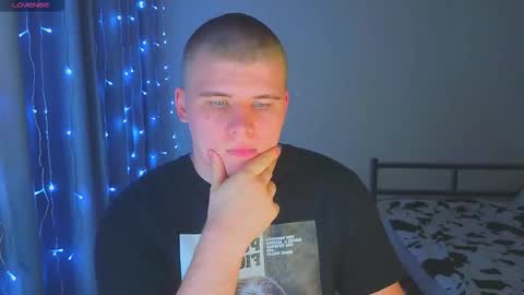 Snapshot of kittenmur chatting on 12.02.25 Vlad online show from 12.02.25