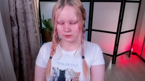 kittenxoann online show from 04.30.26