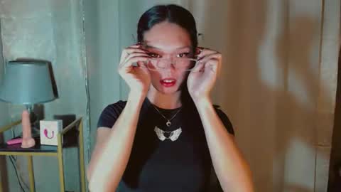 Snapshot of kitteylovesyou chatting on 09.19.25 KITTY online show from 09.19.25