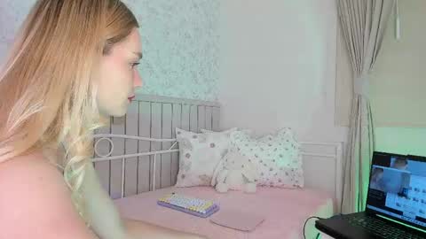 sophie online show from 05.07.26