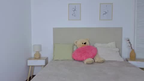 kitty_cut1ee_ online show from 02.18.26