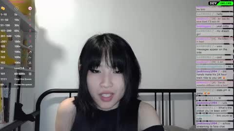 Snapshot of kitty_krush chatting on 10.10.25 Kitty online show from 10.10.25