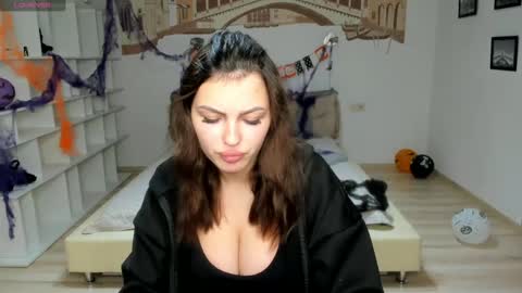 Kate online show from 11.01.25