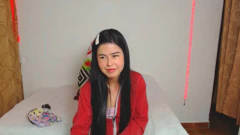 kitty_small69 online show from 12.18.25