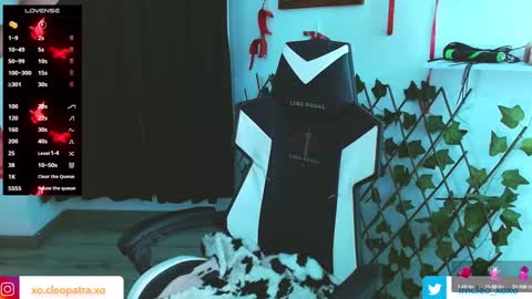 Snapshot of kitty_vaal chatting on 02.08.25 kitty_vaal online show from 02.08.25