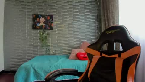 violet online show from 02.09.26