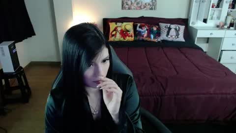 Isabel online show from 04.27.26