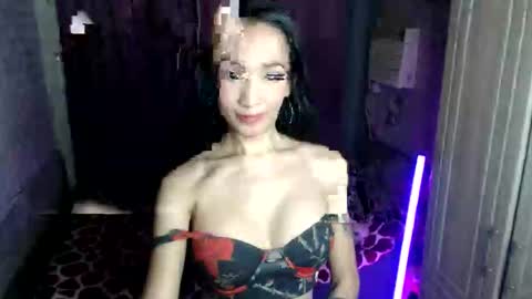Katarena Latsveya online show from 04.24.26