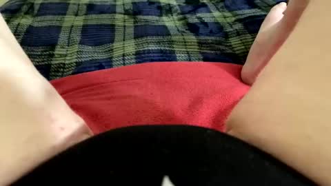 Snapshot of kittyneedsherdaddy chatting on 12.19.25 kittyneedsherdaddy online show from 12.19.25