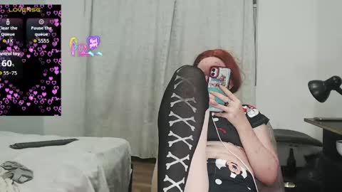 Snapshot of kittywhiteass chatting on 05.20.26 kittywhiteass online show from 05.20.26
