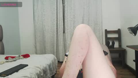 kittywhiteass online show from 08.04.26