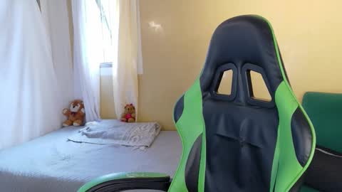 Kitty Zen online show from 03.10.26