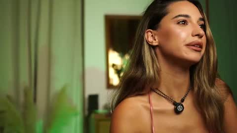 Snapshot of kity_sweet chatting on 09.23.25 Erika online show from 09.23.25