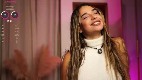 Snapshot of kity_sweet chatting on 10.13.25 Erika online show from 10.13.25