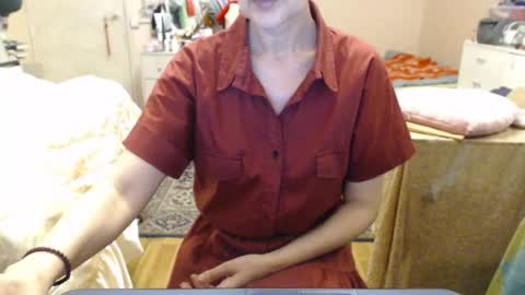 Snapshot of kiuminberry chatting on 06.13.26 KiuminBerry online show from 06.13.26
