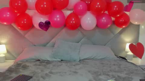 Snapshot of kiutemily_ chatting on 02.15.26 Emily online show from 02.15.26