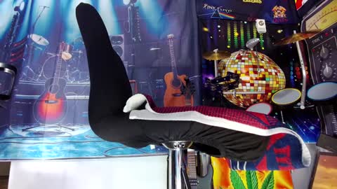 Snapshot of kiveuxmakeu chatting on 01.08.25 kiveuxmakeu online show from 01.08.25