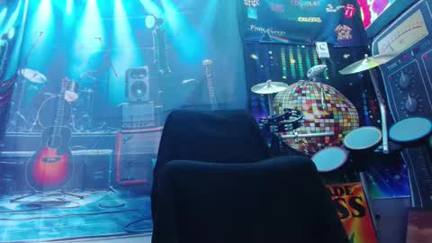 Snapshot of kiveuxmakeu chatting on 02.28.25 kiveuxmakeu online show from 02.28.25