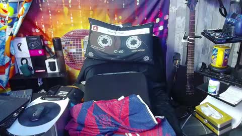 Snapshot of kiveuxmakeu chatting on 09.14.25 kiveuxmakeu online show from 09.14.25