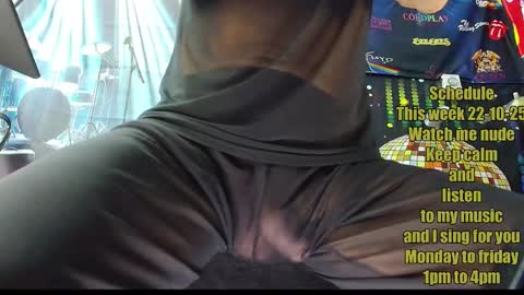 Snapshot of kiveuxmakeu chatting on 09.29.25 kiveuxmakeu online show from 09.29.25