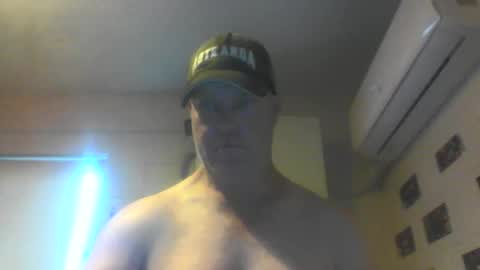 kiwiguy19773 online show from 02.12.25