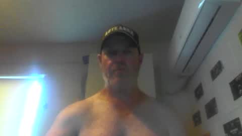 kiwiguy19773 online show from 03.02.25