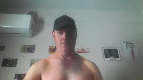 kiwiguy19773 online show from 10.05.25