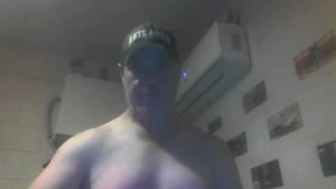 kiwiguy19773 online show from 05.01.26