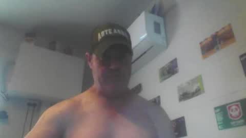 kiwiguy19773 online show from 05.04.26