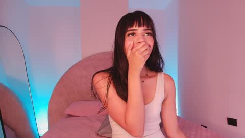 Snapshot of kkira_doll chatting on 04.22.26 Kkira online show from 04.22.26