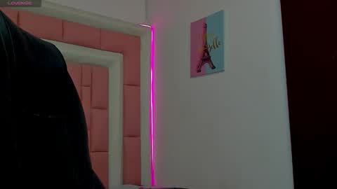 Snapshot of klaret_toy chatting on 12.19.25 Klaret online show from 12.19.25