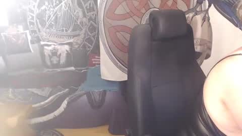 Michelle online show from 05.04.26