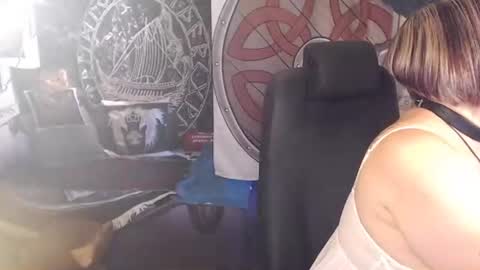 Michelle online show from 08.04.26