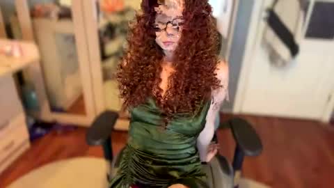 Snapshot of klementinagirl chatting on 01.31.25 Klementinafanslyklementina6661 online show from 01.31.25