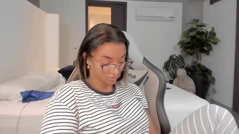 Snapshot of kleogold_1 chatting on 12.03.24 Christina online show from 12.03.24