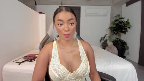 Snapshot of kleogold_1 chatting on 12.07.24 Christina online show from 12.07.24