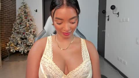 Snapshot of kleogold_1 chatting on 12.12.24 Christina online show from 12.12.24