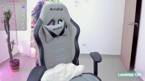 Snapshot of kleogold_1 chatting on 03.08.25 Christina online show from 03.08.25